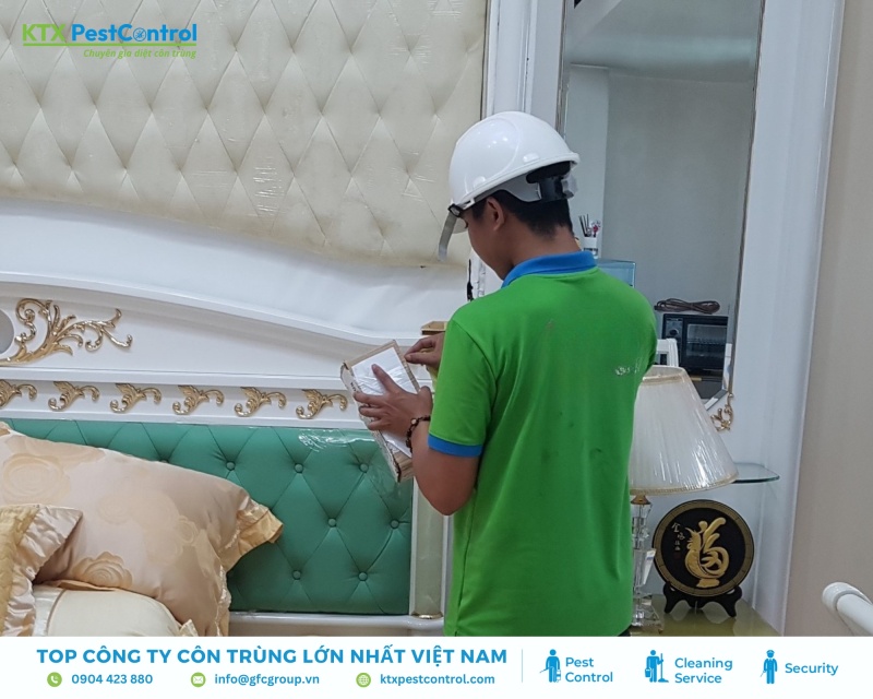 Kỹ thuật viên KTX thi công an toàn không ảnh hưởng sinh hoạt gia đình
