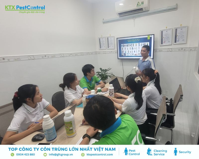 Đội ngũ kỹ thuật viên diệt mối hcm được đào tạo bài bản